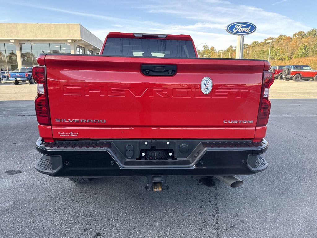 Used 2025 Chevrolet Silverado 2500 Custom w/ Custom Value Package AWD/4WD image 5