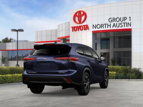 New 2026 Toyota Highlander XLE AWD/4WD image 9