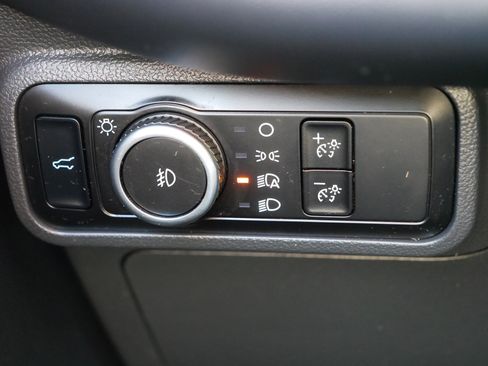 Used 2025 Ford Explorer ST-Line image 26