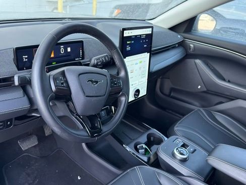 Used 2023 Ford Mustang Mach-E Premium image 9