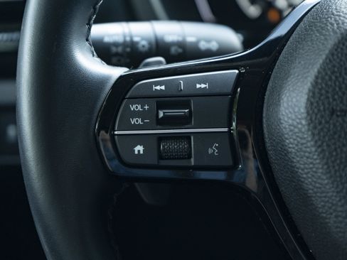 Used 2025 Honda Pilot EX-L image 21