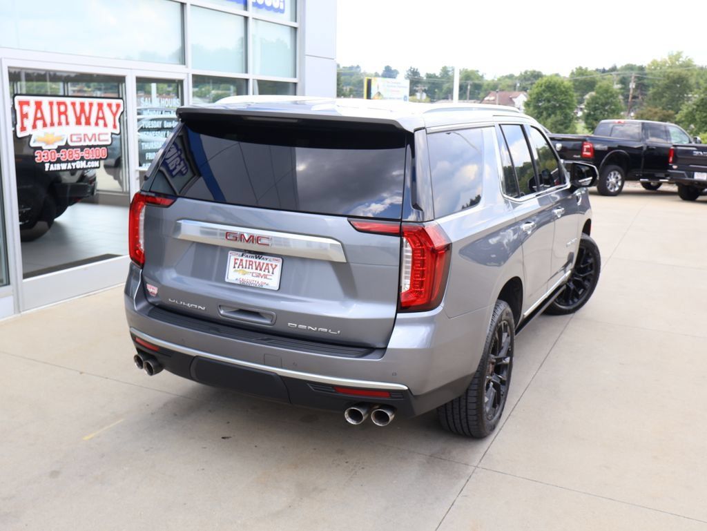 Certified 2022 GMC Yukon Denali w/ Denali Premium Package AWD/4WD image 52