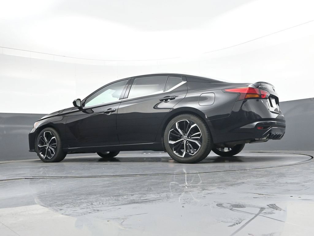 Certified 2025 Nissan Altima 2.5 SR FWD image 36