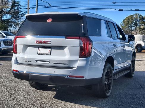 New 2026 GMC Yukon Elevation image 8