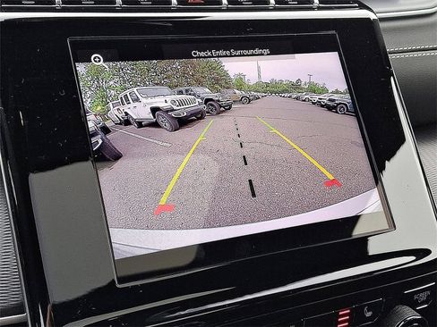 New 2025 Jeep Grand Cherokee Laredo X w/ Luxury Tech Group I image 14