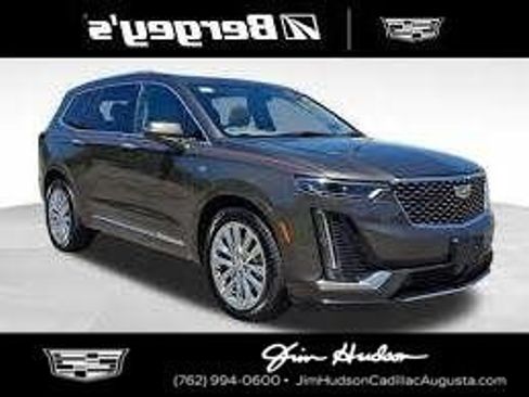 Used 2020 Cadillac XT6 Premium Luxury FWD image 1
