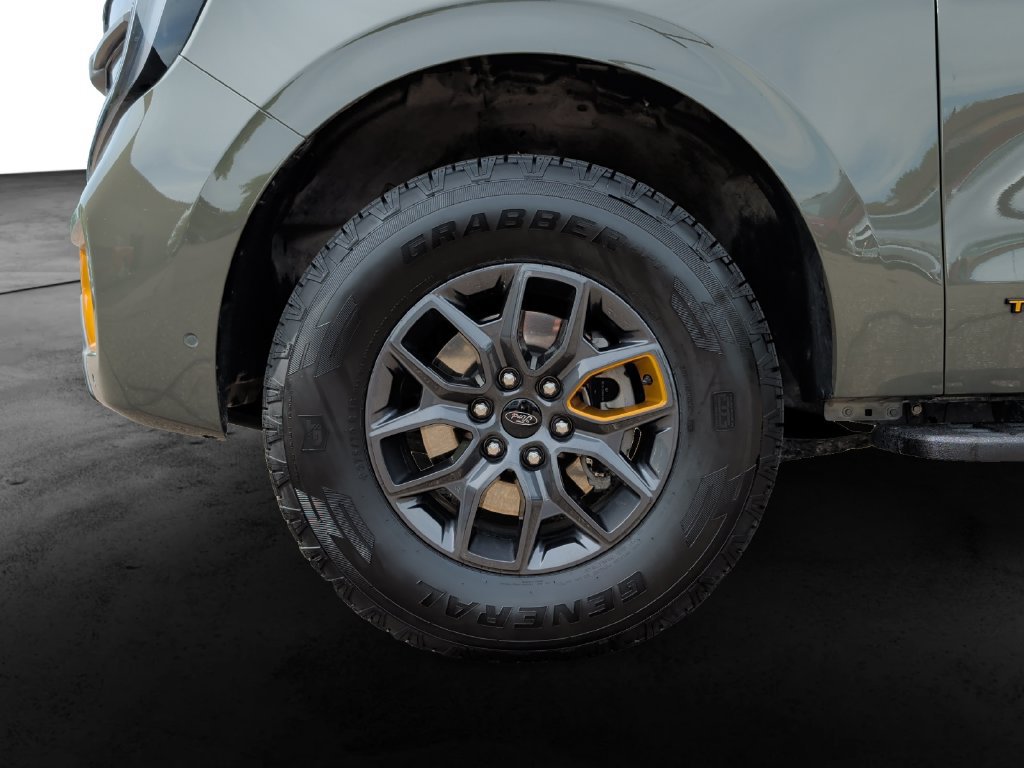 Used 2025 Ford Expedition Tremor AWD/4WD image 9