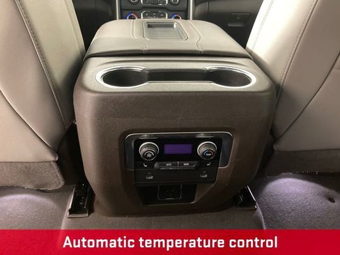 Used 2022 Chevrolet Tahoe Z71 w/ Luxury Package image 18