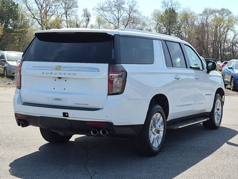 Used 2023 Chevrolet Suburban Premier AWD/4WD image 5