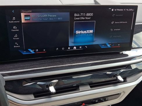 Used 2024 BMW X7 xDrive40i w/ Executive Package AWD/4WD image 4