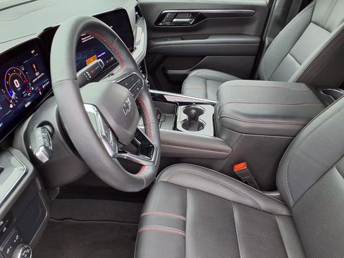 Used 2025 Chevrolet Tahoe RST w/ Comfort Package image 16