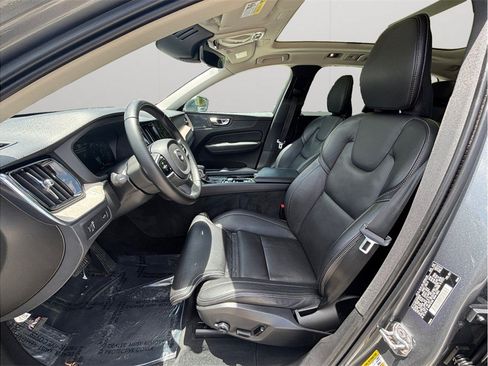 Used 2021 Volvo XC60 T6 Inscription AWD/4WD image 2