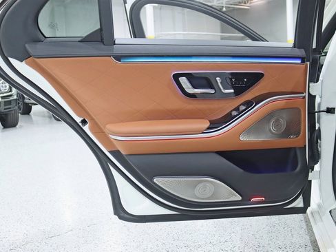 Used 2021 Mercedes-Benz S 580 S 580 image 39