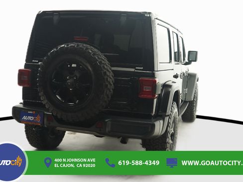 Used 2019 Jeep Wrangler Unlimited Sahara w/ Quick Order Package 24M Moab AWD/4WD image 10