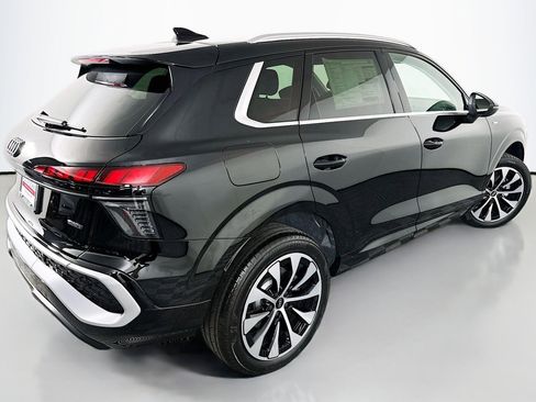 New 2026 Audi Q3 quattro 2.0T image 13