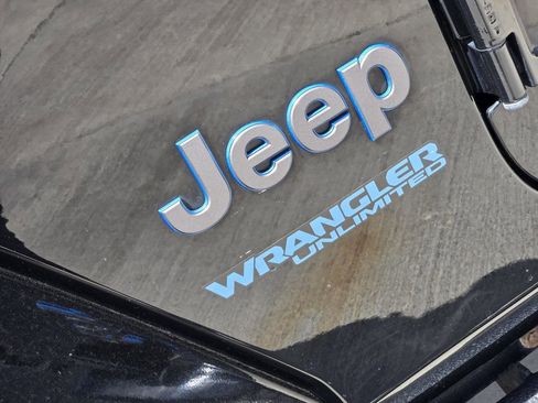 Used 2022 Jeep Wrangler Unlimited Rubicon 4xe w/ Cold Weather Group image 8