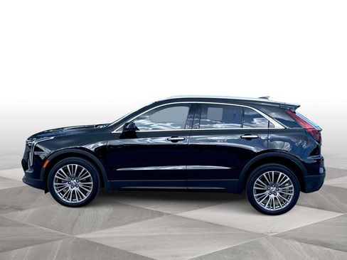 Used 2024 Cadillac XT4 Premium Luxury w/ Technology Package FWD image 5