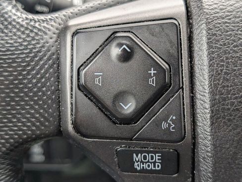 Used 2021 Toyota Tacoma TRD Off-Road w/ Technology Package RWD image 17