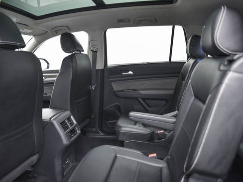 Used 2022 Volkswagen Atlas SEL image 12