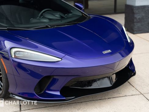 Used 2022 McLaren GT image 2