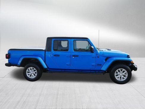 Certified 2023 Jeep Gladiator Sport image 8