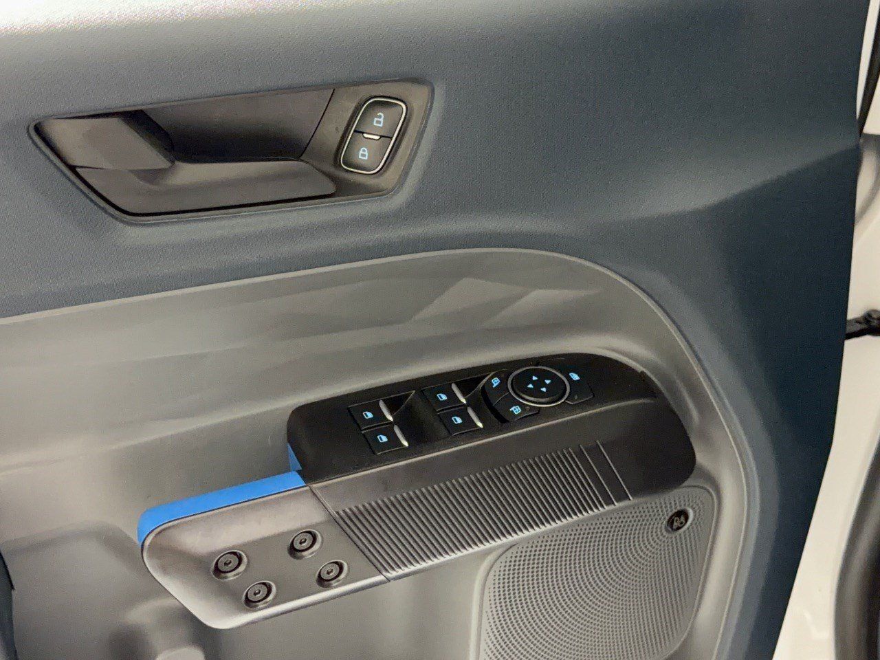 Used 2025 Ford Maverick Lobo AWD/4WD image 15