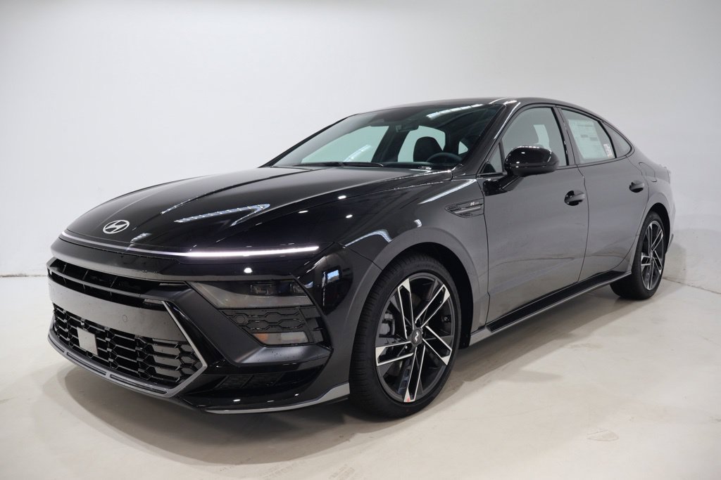 New 2027 Hyundai Sonata N Line FWD image 3