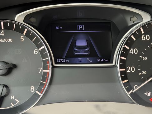 Used 2020 Nissan Pathfinder Platinum FWD image 45