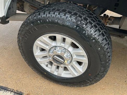 Used 2018 Ford F250 XLT w/ XLT Value Package image 6