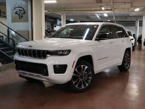 New 2023 Jeep Grand Cherokee Overland w/ Adv Protech Group III image 1