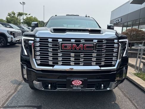 Used 2025 GMC Sierra 2500 Denali w/ Technology Package image 2