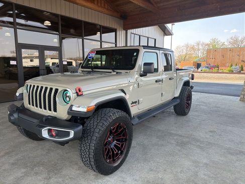 Used 2020 Jeep Gladiator Sport w/ Quick Order Package 24S AWD/4WD image 23