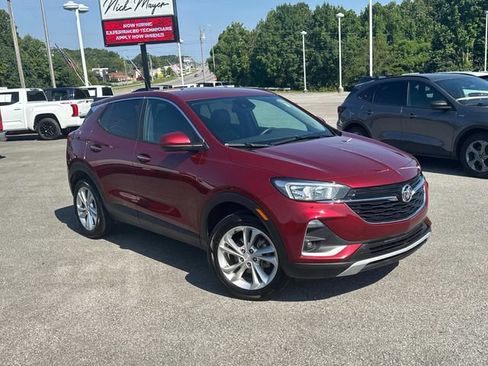 Used 2023 Buick Encore GX Preferred w/ Cold Weather Comfort Package FWD image 2