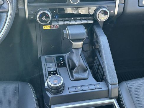 Used 2025 Toyota 4Runner Limited image 21