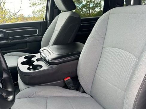 Used 2024 RAM 2500 Big Horn w/ Bed Utility Group image 39