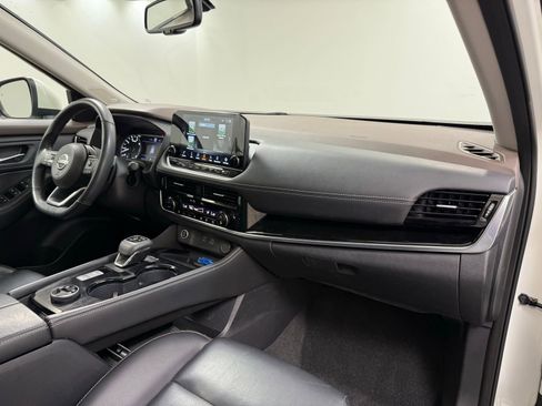 Used 2022 Nissan Rogue SL w/ SL Premium Package AWD/4WD image 28