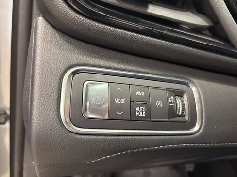 Used 2025 Buick Enclave Avenir w/ Super Cruise Package AWD/4WD image 35