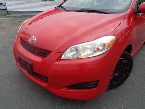 Used 2009 Toyota Matrix FWD image 18