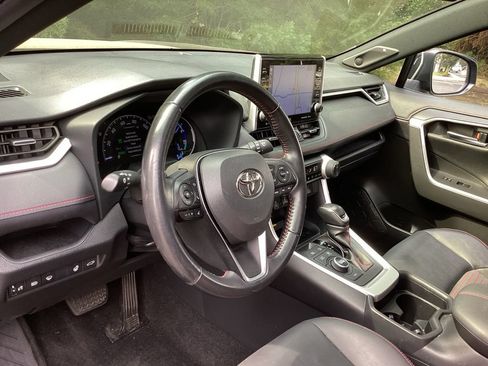 Used 2021 Toyota RAV4 XSE w/ Weather Package AWD/4WD image 12