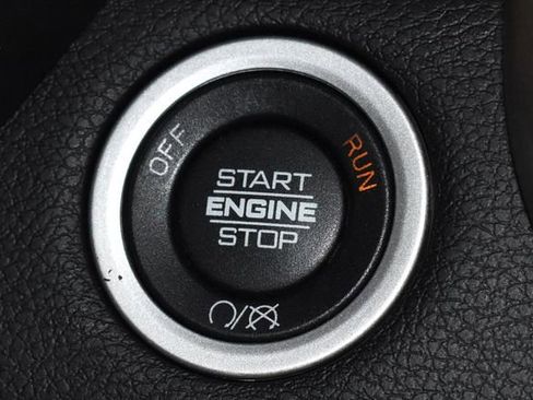 Certified 2022 RAM 2500 Laramie image 30