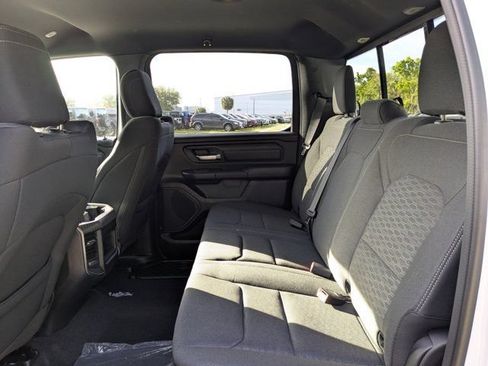 New 2026 RAM 1500 Express AWD/4WD image 13