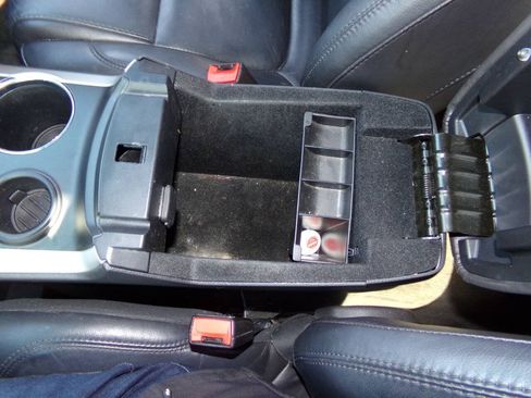 Used 2013 Ford Explorer XLT FWD image 51