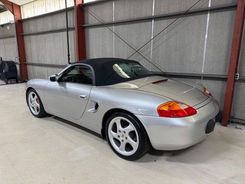Used 2001 Porsche Boxster S image 29