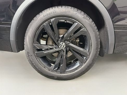 Used 2023 Volkswagen Tiguan SE R-Line AWD/4WD image 33