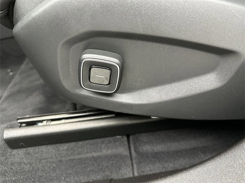 Used 2025 Polestar Polestar 3 Long Range Dual Motor Launch E image 12