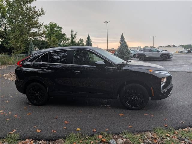 Used 2022 Mitsubishi Eclipse Cross LE FWD image 6