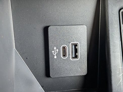 Certified 2025 Ford F150 King Ranch w/ FX4 Off-Road Package image 26