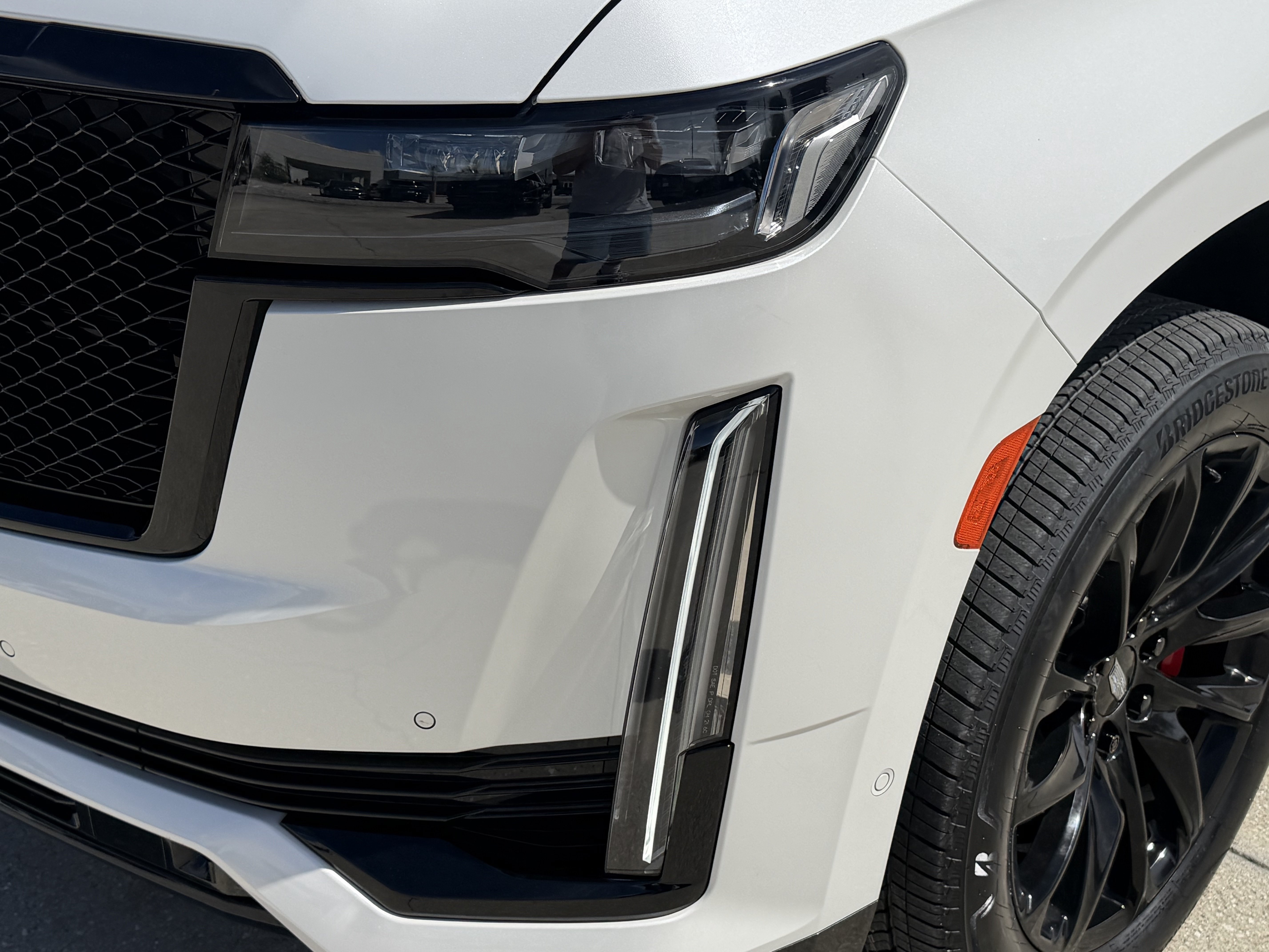 Certified 2022 Cadillac Escalade ESV Sport Platinum w/ LPO, ONYX Package AWD/4WD image 11