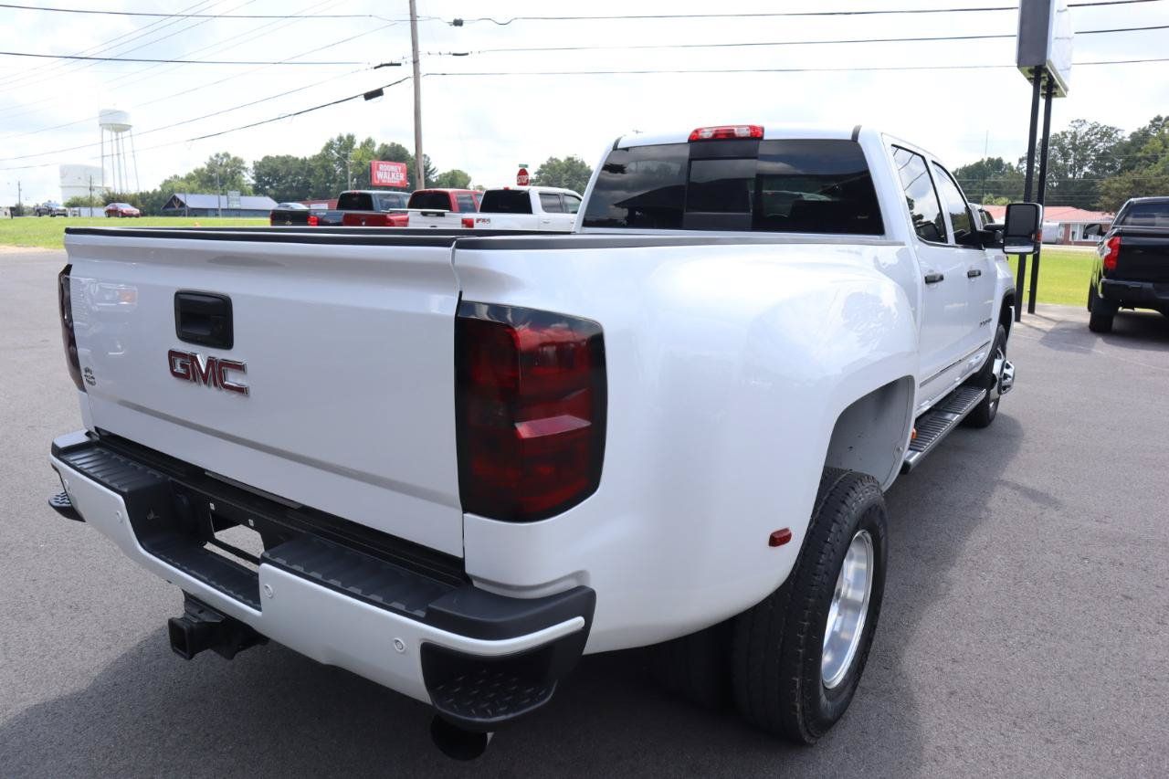 Used 2018 GMC Sierra 3500 Denali w/ Duramax Plus Package AWD/4WD image 5