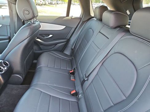 Used 2022 Mercedes-Benz GLC 300 4MATIC image 12